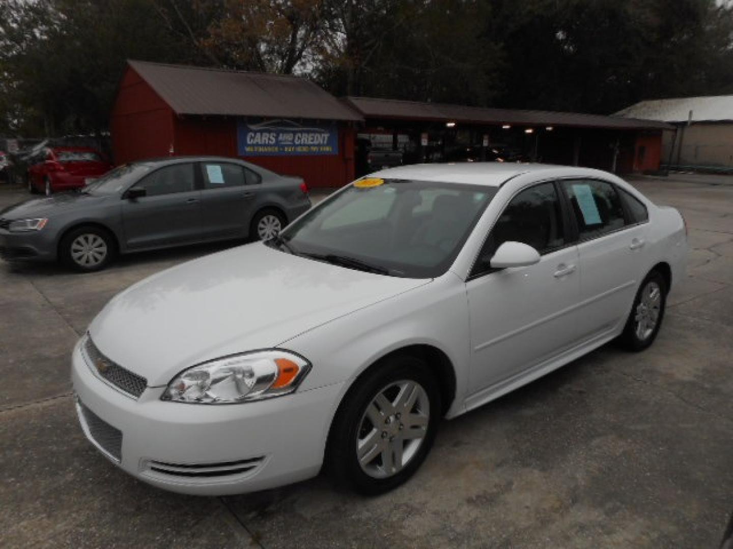 2016 WHITE CHEVROLET IMPALA LIMITED LT (2G1WB5E31G1) , located at 10405 Abercorn Street, Savannah, GA, 31419, (912) 921-8965, 31.988262, -81.131760 - Photo#1