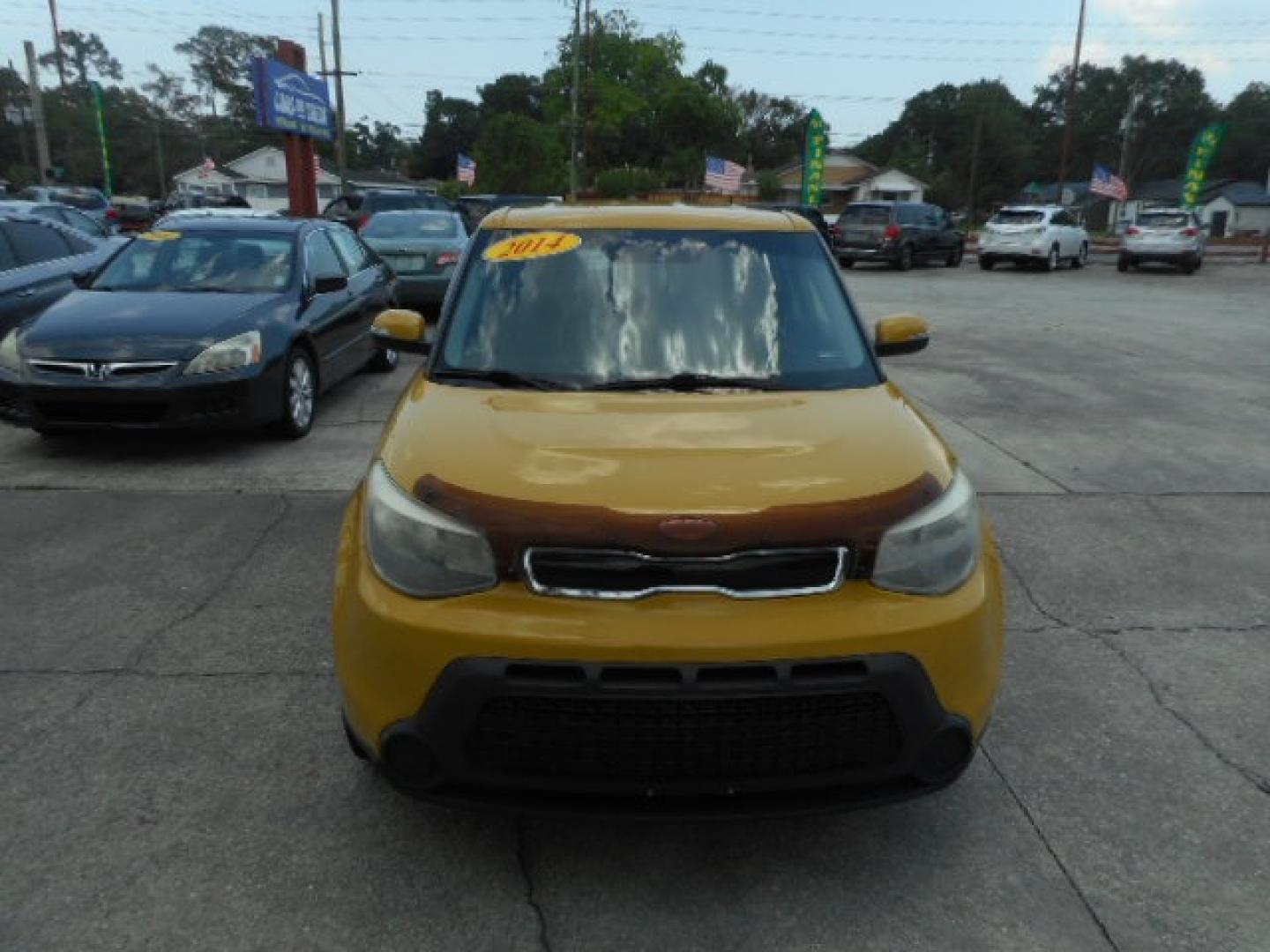 2014 YELLOW KIA SOUL + (PLUS) (KNDJP3A57E7) , located at 1200 Cassat Avenue, Jacksonville, FL, 32205, (904) 695-1885, 30.302404, -81.731033 - Photo#0