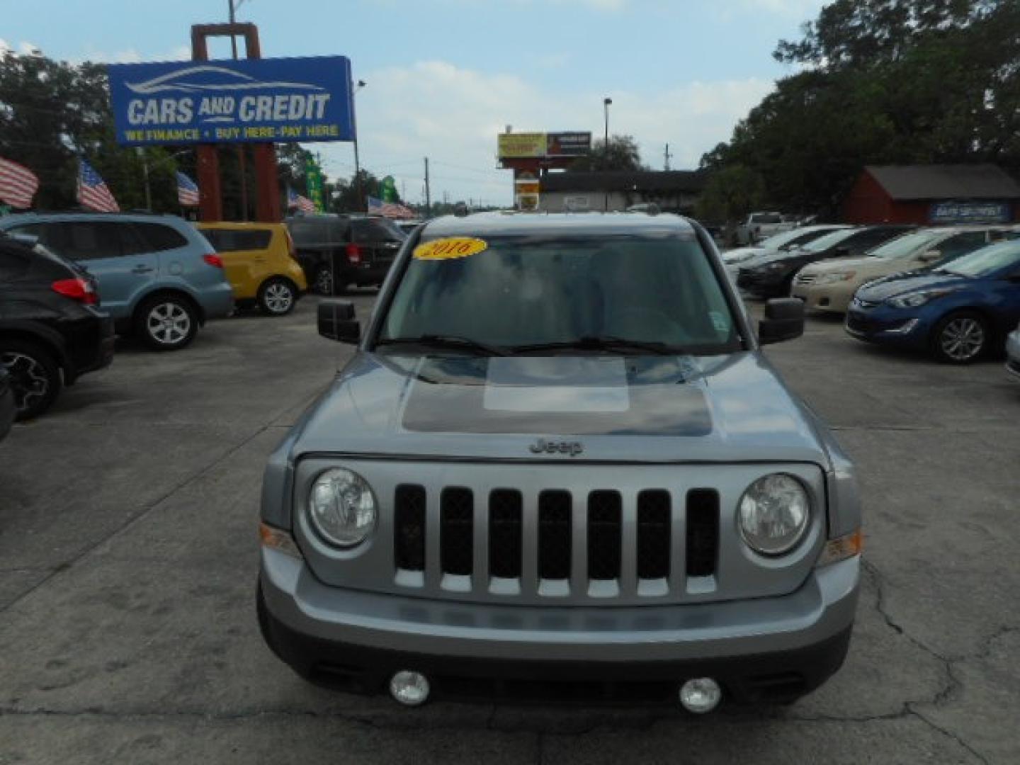 2016 SILVER JEEP PATRIOT (1C4NJPBA4GD) , located at 1200 Cassat Avenue, Jacksonville, FL, 32205, (904) 695-1885, 30.302404, -81.731033 - Photo#0