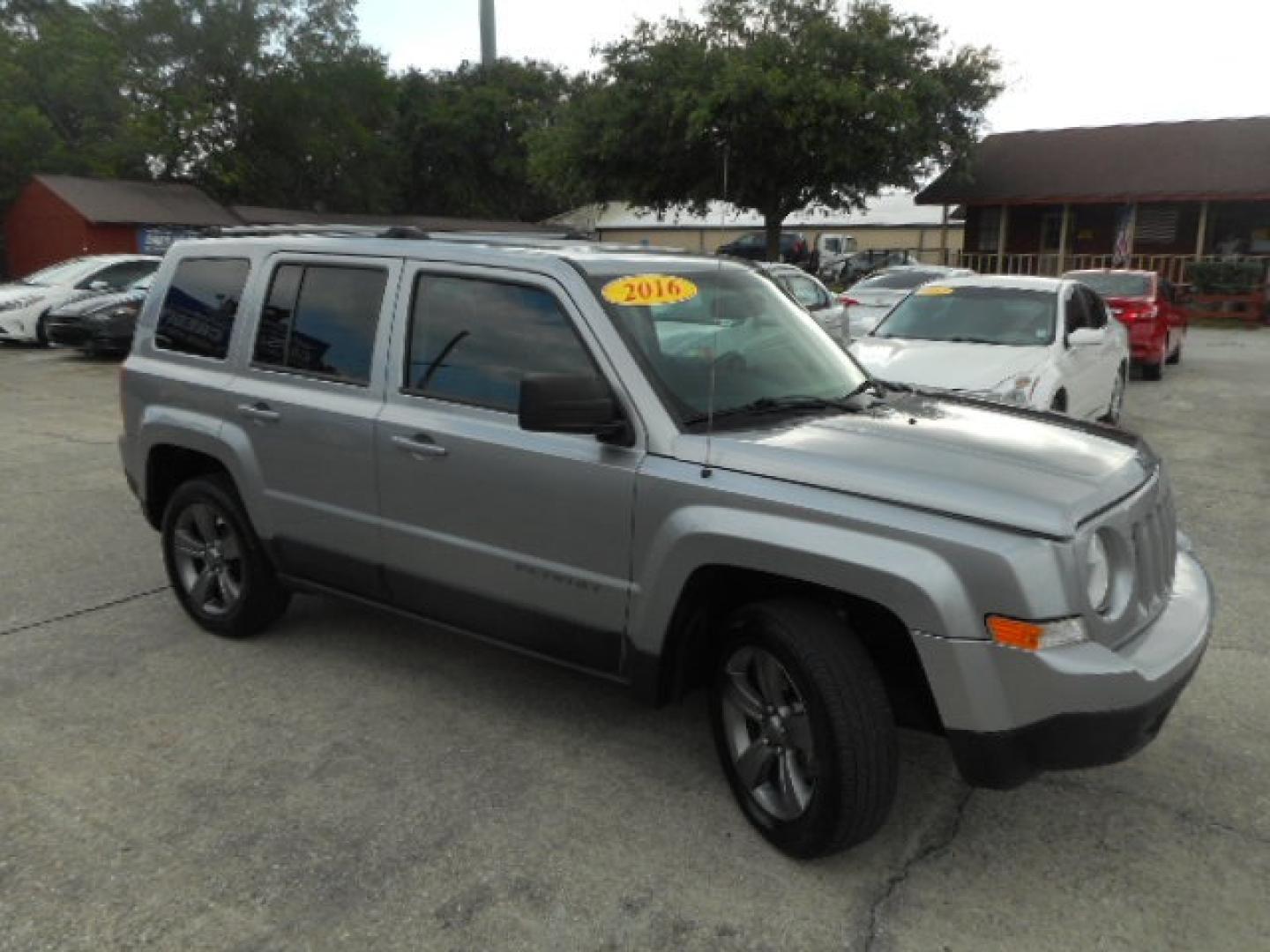 2016 SILVER JEEP PATRIOT (1C4NJPBA4GD) , located at 1200 Cassat Avenue, Jacksonville, FL, 32205, (904) 695-1885, 30.302404, -81.731033 - Photo#2