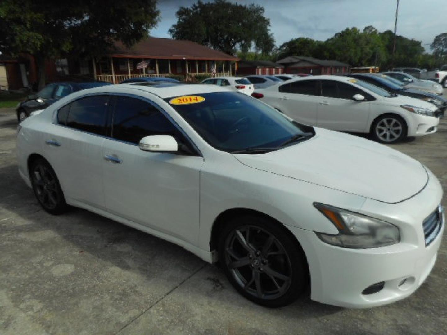 2014 WHITE NISSAN MAXIMA S; SV (1N4AA5AP6EC) , located at 10405 Abercorn Street, Savannah, GA, 31419, (912) 921-8965, 31.988262, -81.131760 - Photo#2