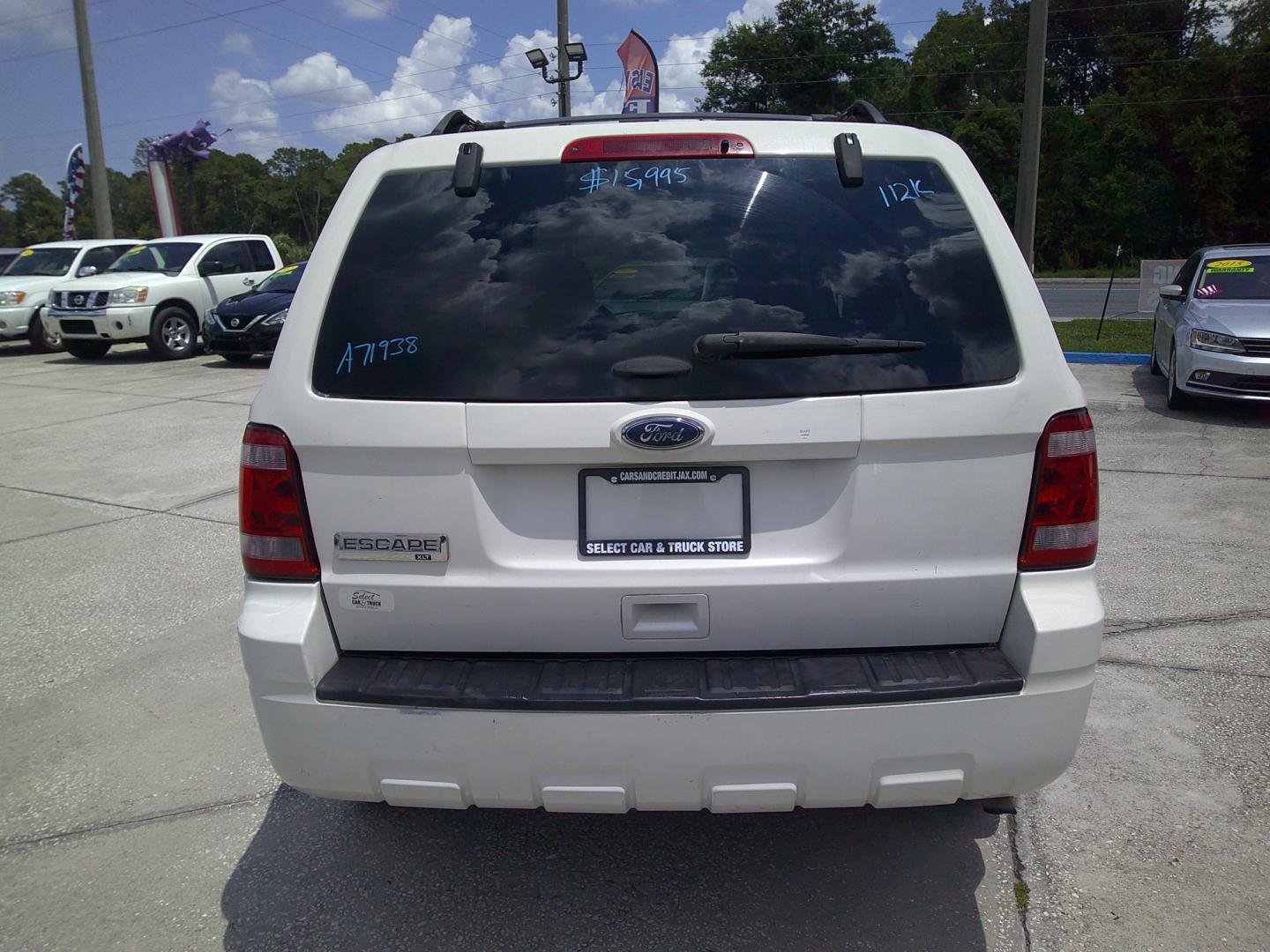 2012 WHITE FORD ESCAPE XLT (1FMCU0D70CK) , located at 390 Hansen Avenue, Orange Park, FL, 32065, (904) 276-7933, 30.130497, -81.787529 - Photo#3