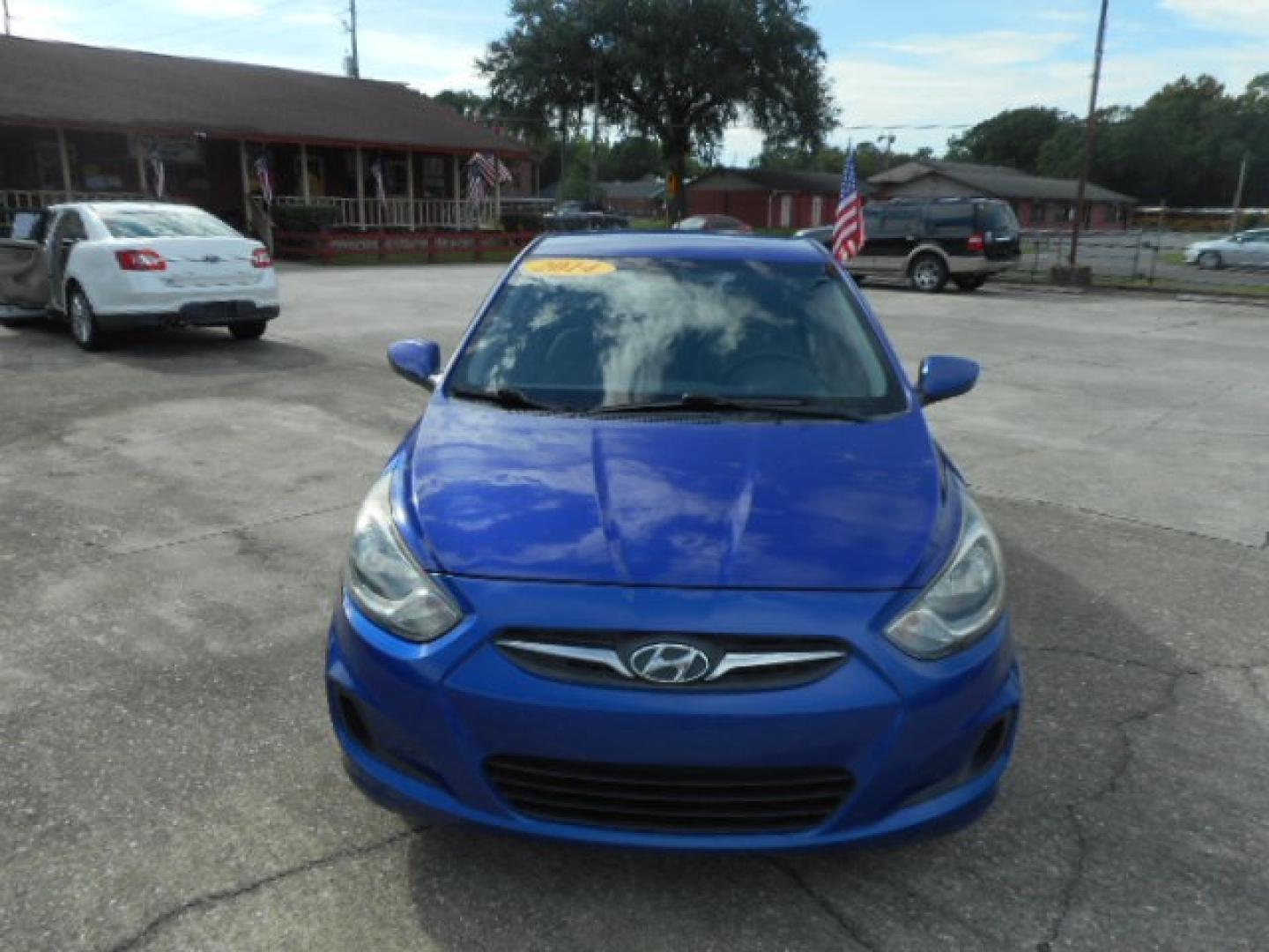 2014 BLUE HYUNDAI ACCENT (KMHCT4AE2EU) , located at 1200 Cassat Avenue, Jacksonville, FL, 32205, (904) 695-1885, 30.302404, -81.731033 - Photo#0