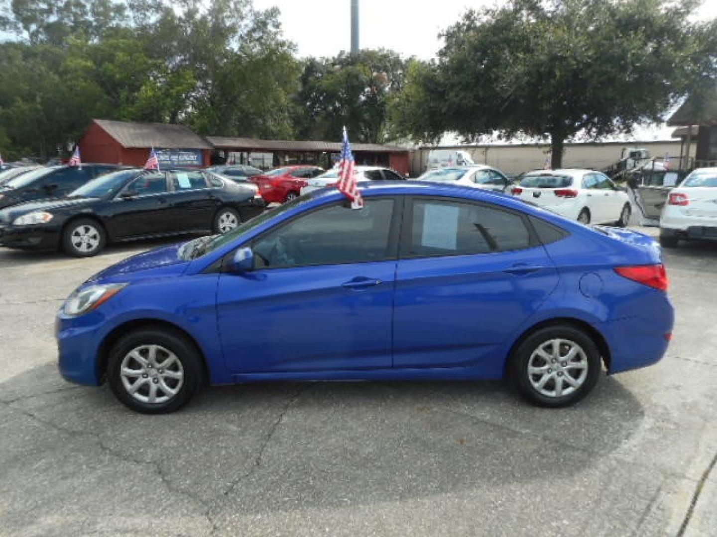 2014 BLUE HYUNDAI ACCENT (KMHCT4AE2EU) , located at 1200 Cassat Avenue, Jacksonville, FL, 32205, (904) 695-1885, 30.302404, -81.731033 - Photo#1