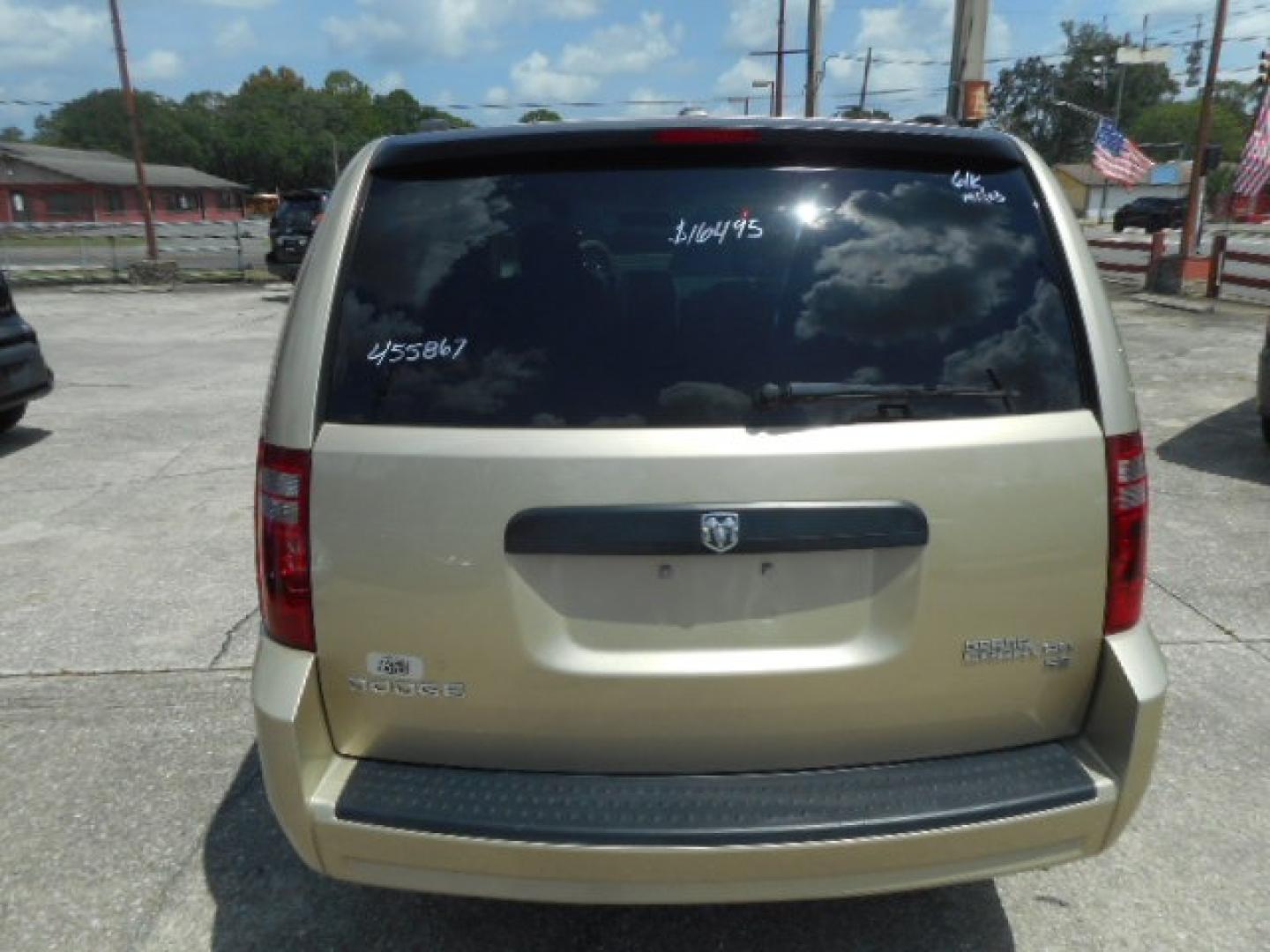 2010 GOLD DODGE GRAND CARAVAN HERO (2D4RN3D13AR) , located at 1200 Cassat Avenue, Jacksonville, FL, 32205, (904) 695-1885, 30.302404, -81.731033 - Photo#5