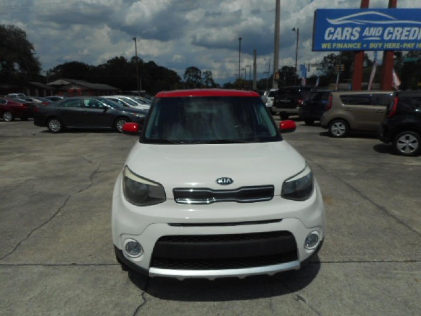 2017 WHITE KIA SOUL + (PLUS) (KNDJP3A59H7) , located at 1200 Cassat Avenue, Jacksonville, FL, 32205, (904) 695-1885, 30.302404, -81.731033 - Photo#0