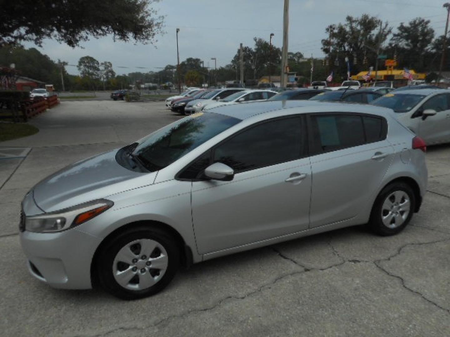 2017 SILVER KIA FORTE5 EX; LX (KNAFK5A87H5) , located at 10405 Abercorn Street, Savannah, GA, 31419, (912) 921-8965, 31.988262, -81.131760 - Photo#1