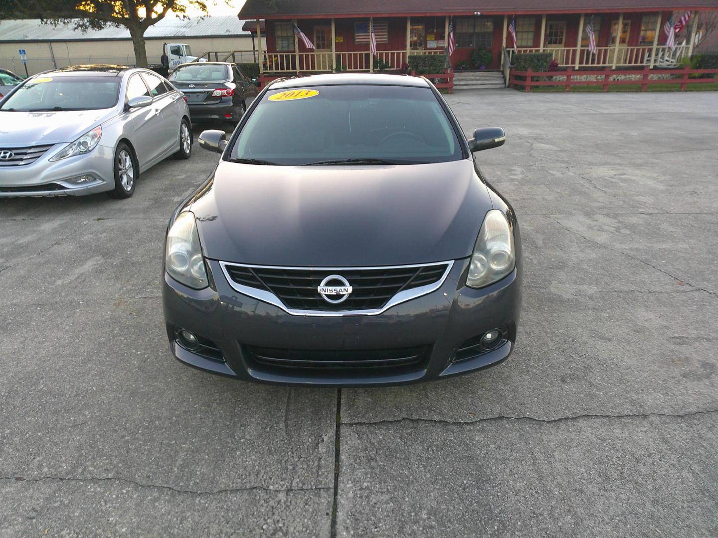 2013 GRAY NISSAN ALTIMA 2.5 S (1N4AL2EP9DC) , located at 1200 Cassat Avenue, Jacksonville, FL, 32205, (904) 695-1885, 30.302404, -81.731033 - Photo#1