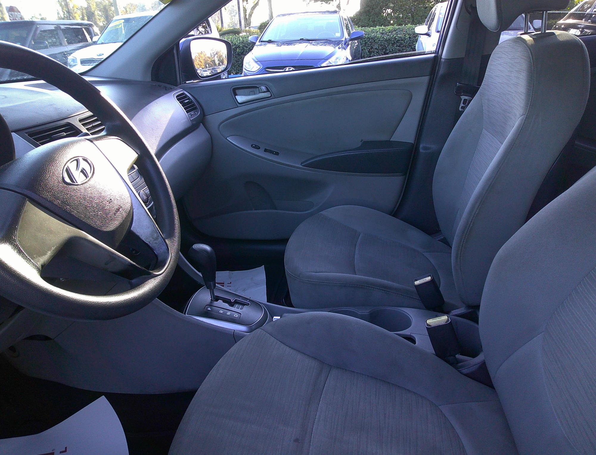 photo of 2015 HYUNDAI ACCENT GLS 4 DOOR SEDAN