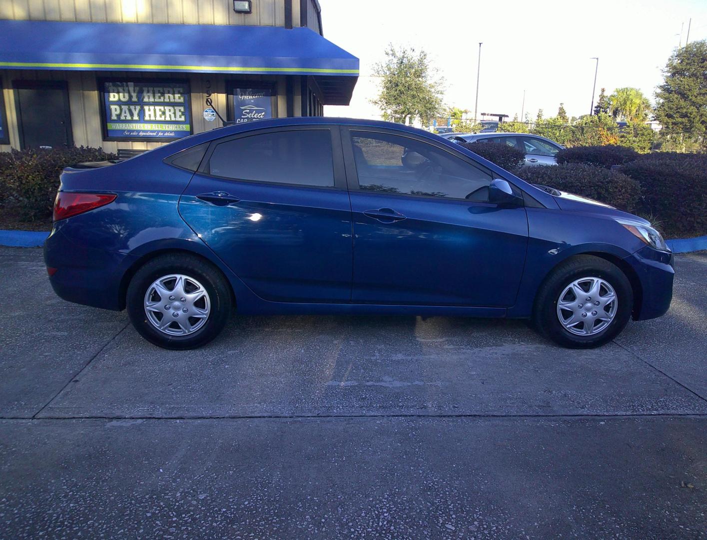 2015 BLUE HYUNDAI ACCENT GLS (KMHCT4AE2FU) , located at 10405 Abercorn Street, Savannah, GA, 31419, (912) 921-8965, 31.988262, -81.131760 - Photo#2