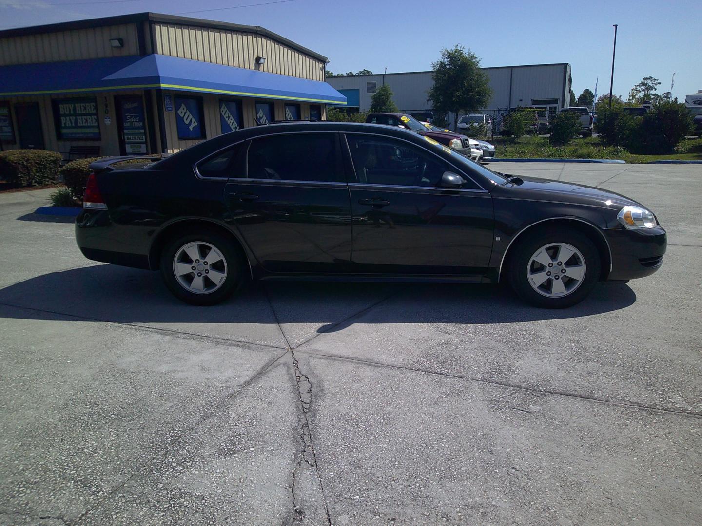 2009 BROWN CHEVROLET IMPALA LT (2G1WT57K091) , located at 1200 Cassat Avenue, Jacksonville, FL, 32205, (904) 695-1885, 30.302404, -81.731033 - Photo#2