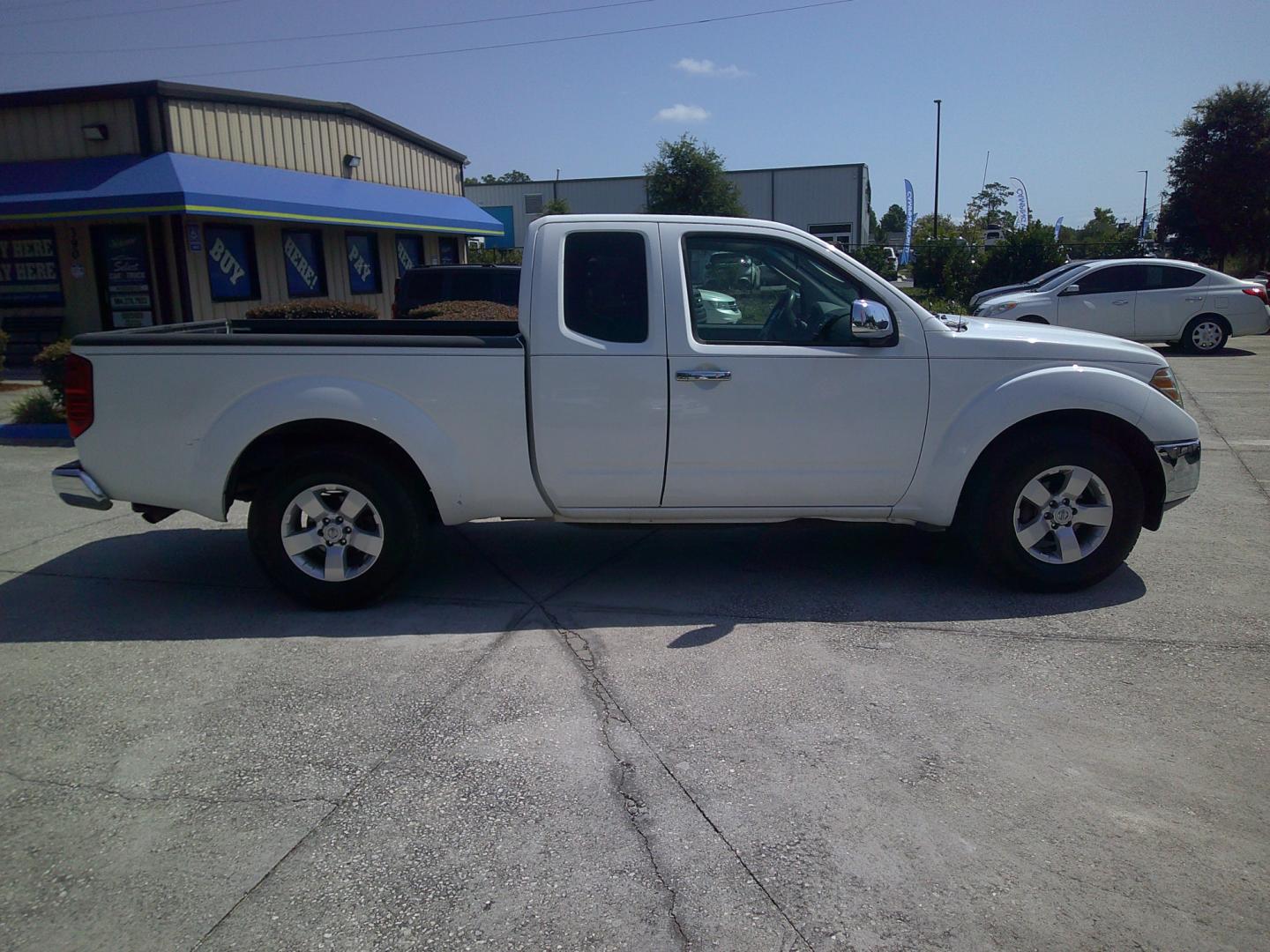 2010 WHITE NISSAN FRONTIER SE; XE (1N6BD0CT9AC) , located at 390 Hansen Avenue, Orange Park, FL, 32065, (904) 276-7933, 30.130497, -81.787529 - Photo#2