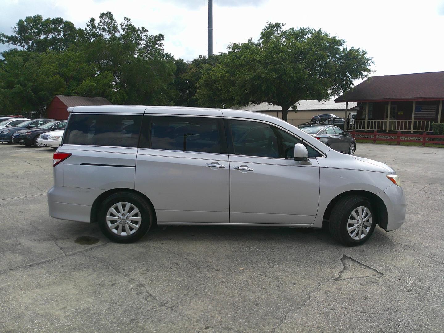 2011 GRAY NISSAN QUEST S; SL; LE; SV (JN8AE2KP4B9) , located at 10405 Abercorn Street, Savannah, GA, 31419, (912) 921-8965, 31.988262, -81.131760 - Photo#4