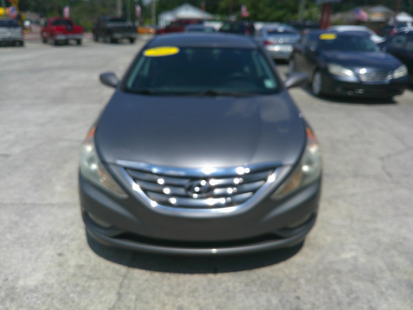 2011 GRAY HYUNDAI SONATA LIMITED; SE (5NPEC4ACXBH) , located at 1200 Cassat Avenue, Jacksonville, FL, 32205, (904) 695-1885, 30.302404, -81.731033 - Photo#0