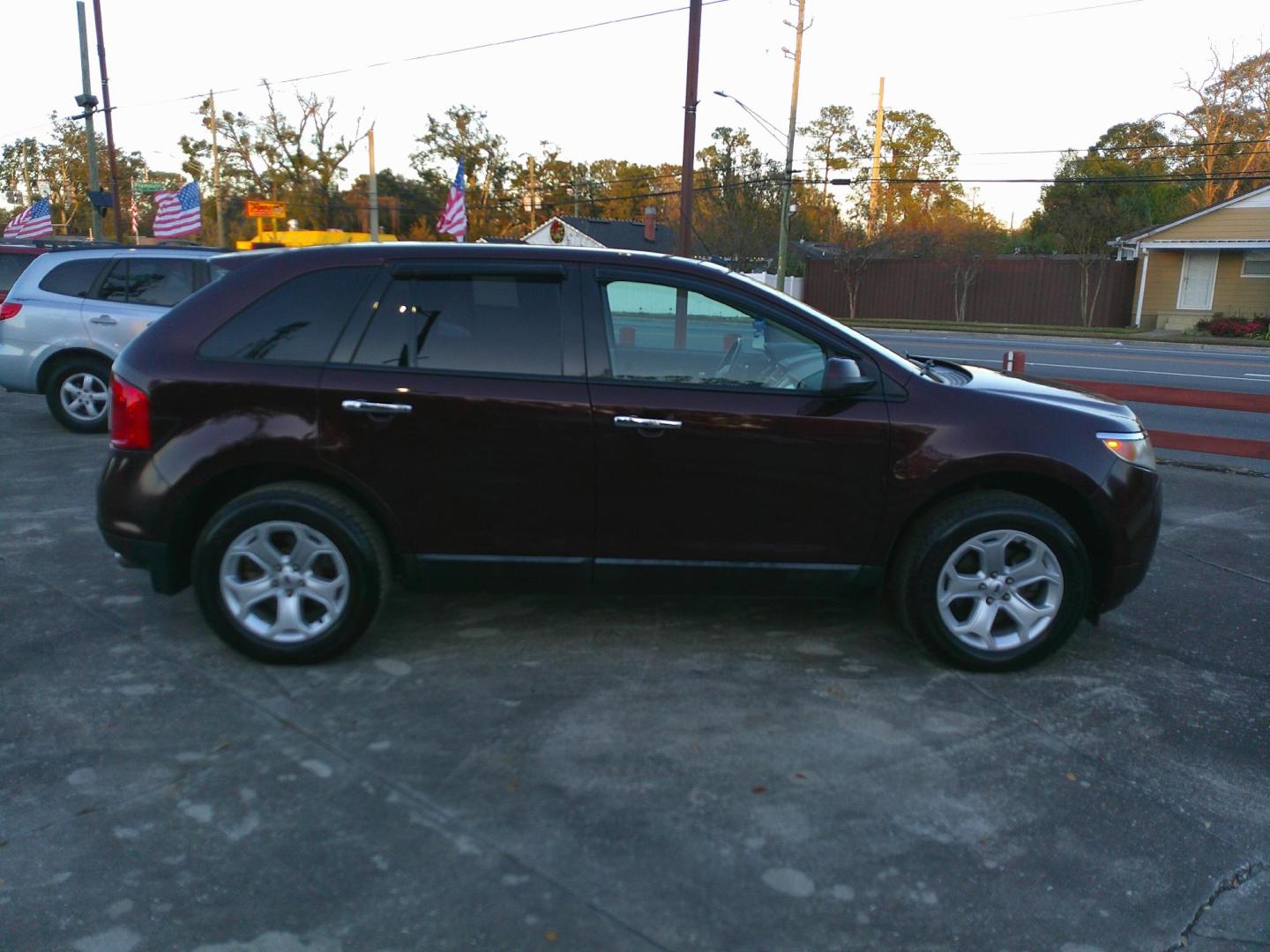 2011 RED FORD EDGE SEL (2FMDK3JC1BB) , located at 10405 Abercorn Street, Savannah, GA, 31419, (912) 921-8965, 31.988262, -81.131760 - Photo#4