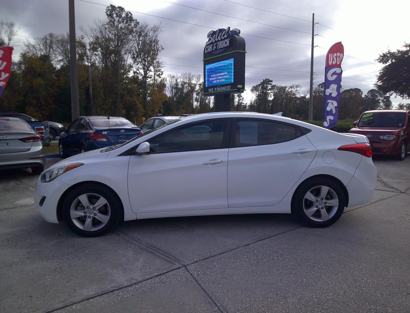 2013 WHITE HYUNDAI ELANTRA GLS; LIMITED (5NPDH4AE1DH) , located at 390 Hansen Avenue, Orange Park, FL, 32065, (904) 276-7933, 30.130497, -81.787529 - Photo#4