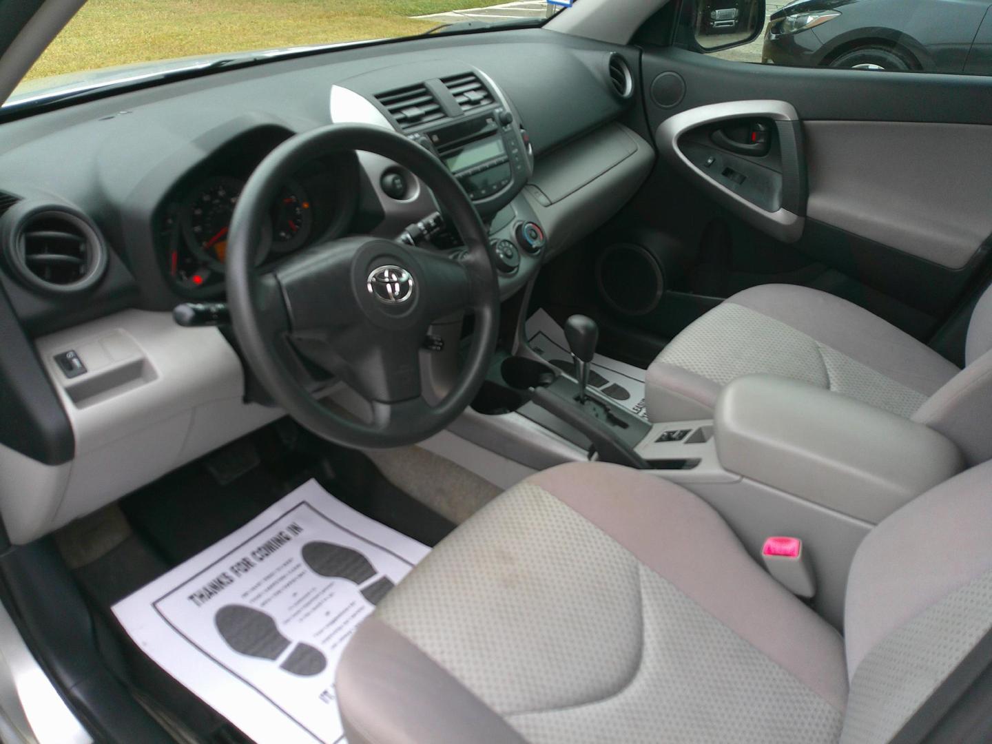 2007 SILVER TOYOTA RAV4 BASE (JTMBD33V576) , located at 1200 Cassat Avenue, Jacksonville, FL, 32205, (904) 695-1885, 30.302404, -81.731033 - Photo#5