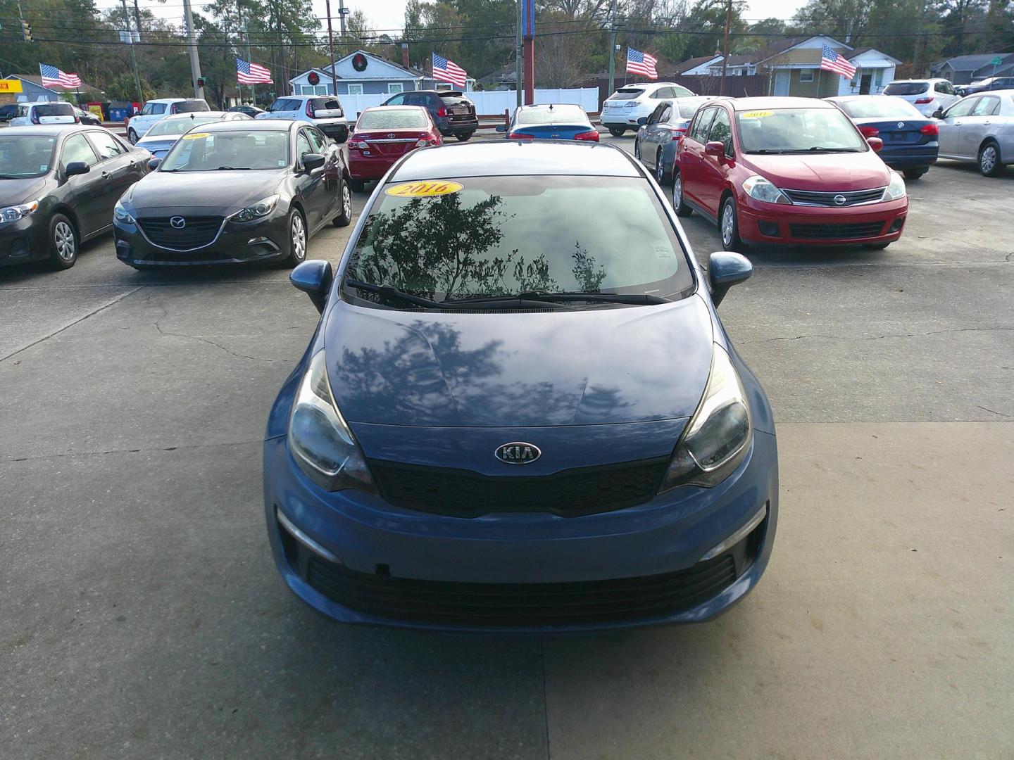 2016 BLUE KIA RIO LX (KNADM4A3XG6) , located at 1200 Cassat Avenue, Jacksonville, FL, 32205, (904) 695-1885, 30.302404, -81.731033 - Photo#0