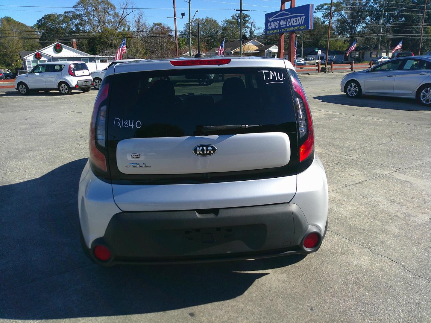 2016 SILVER KIA SOUL BASE (KNDJN2A22G7) , located at 1200 Cassat Avenue, Jacksonville, FL, 32205, (904) 695-1885, 30.302404, -81.731033 - Photo#3