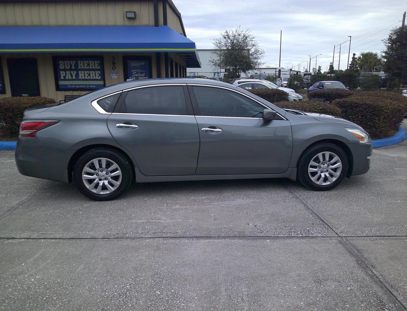 2014 GRAY NISSAN ALTIMA 2.5; 2.5 S; 2 (1N4AL3AP2EC) , located at 1200 Cassat Avenue, Jacksonville, FL, 32205, (904) 695-1885, 30.302404, -81.731033 - Photo#2