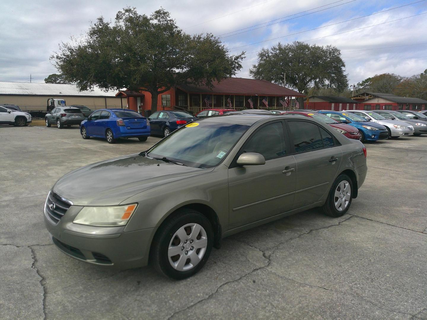 2010 BEIGE HYUNDAI SONATA GLS (5NPET4AC8AH) , located at 1200 Cassat Avenue, Jacksonville, FL, 32205, (904) 695-1885, 30.302404, -81.731033 - Photo#1