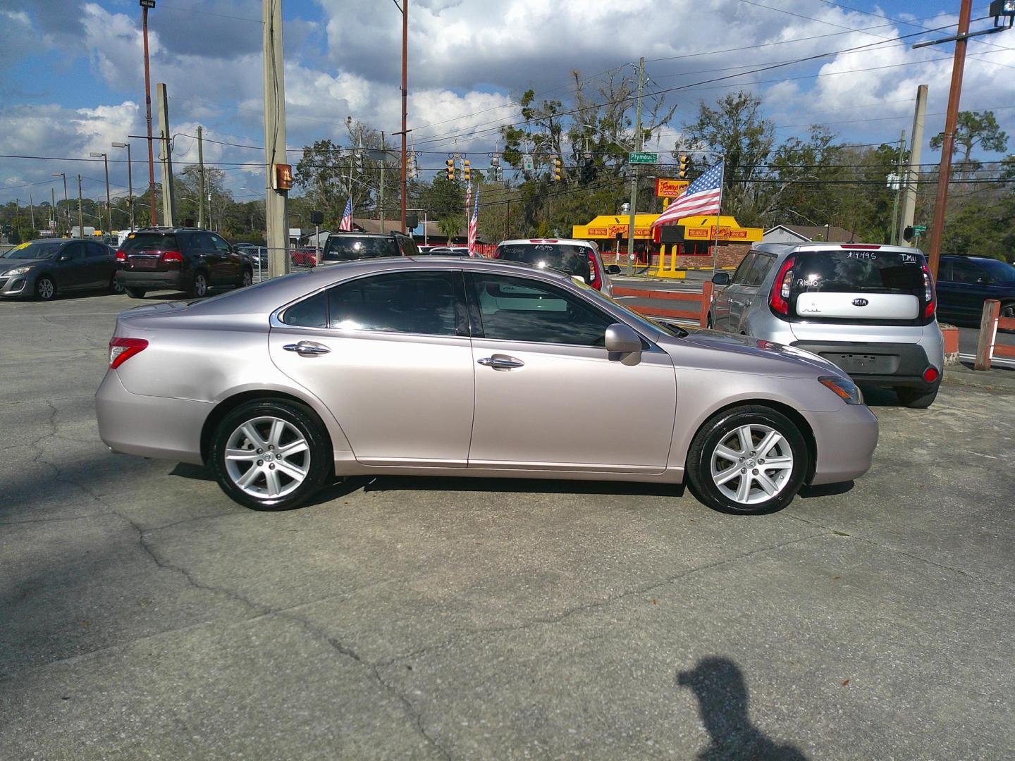 2007 GRY LEXUS ES 350 BASE (JTHBJ46G972) , located at 10405 Abercorn Street, Savannah, GA, 31419, (912) 921-8965, 31.988262, -81.131760 - Photo#3